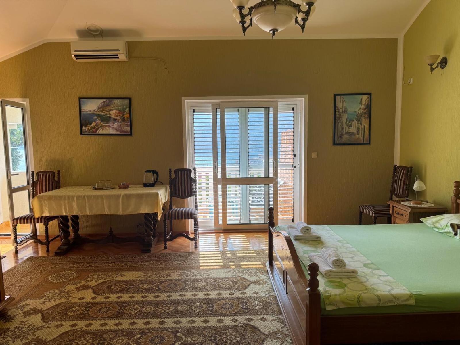 Lorena Rooms Risan Exterior photo