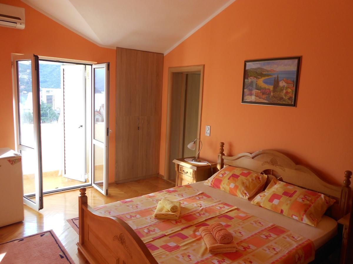 Lorena Rooms Risan Exterior photo