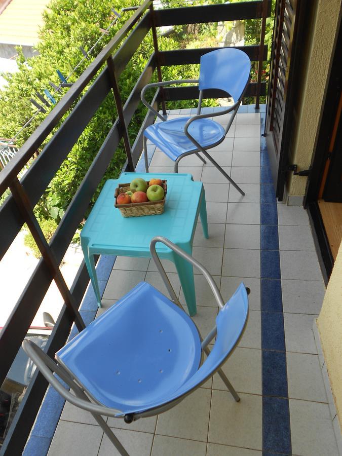 Lorena Rooms Risan Exterior photo